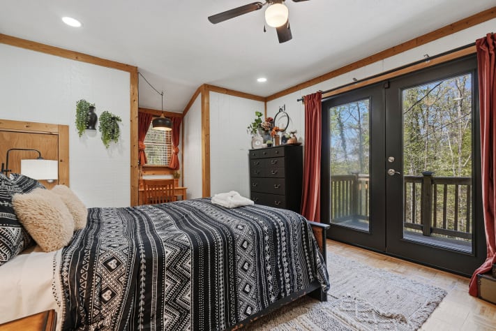 Gatlinburg, Tennessee Cabin Rental - Gallery Image #24