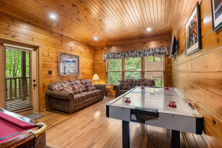 Gatlinburg, Tennessee Cabin Rental - Gallery Image #17