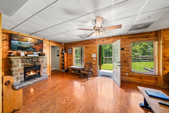 Pigeon Forge, Tennessee Cabin Rental - Gallery Image #3
