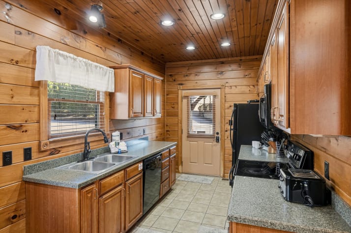 Gatlinburg, Tennessee Cabin Rental - Gallery Image #5