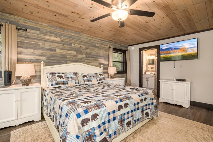 Gatlinburg, Tennessee Chalet Rental - Gallery Image #16