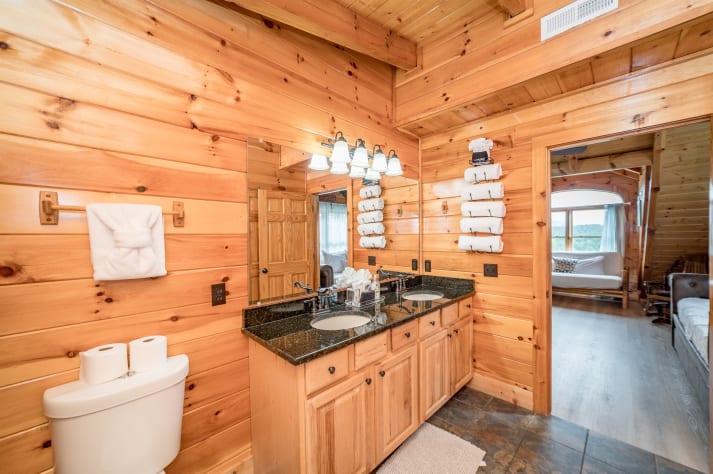 Connected to bedroom 3 on the top level Pigeon Forge, Tennessee Cabin Rental - Gallery Image #35
