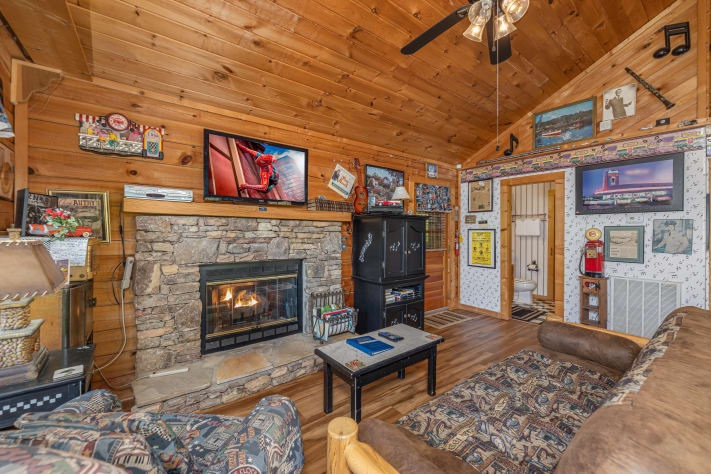 Pigeon Forge, Tennessee Cabin Rental - Gallery Image #5