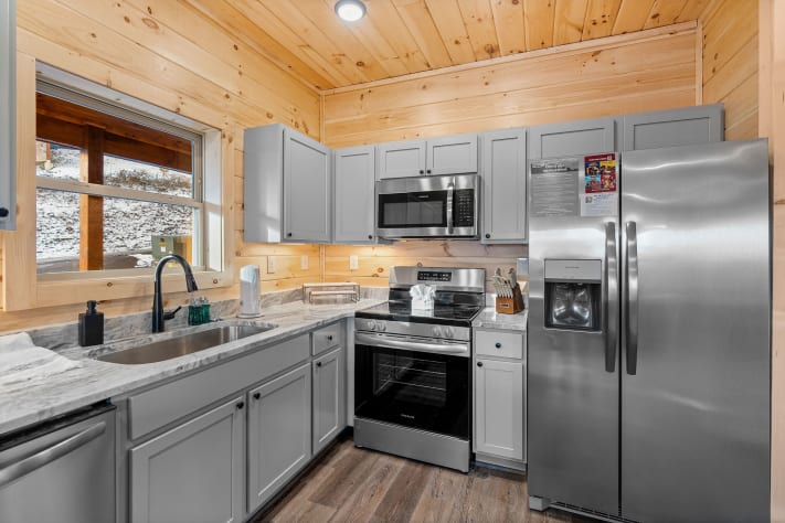 Pigeon Forge, Tennessee Chalet Rental - Gallery Image #10