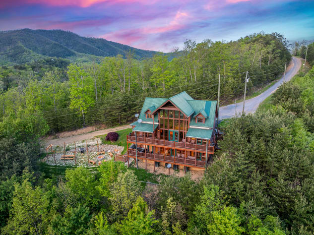 Pigeon Forge, Tennessee Cabin Rental - Gallery Image #1