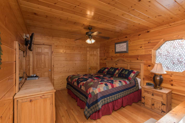 Pigeon Forge, Tennessee Cabin Rental - Gallery Image #5