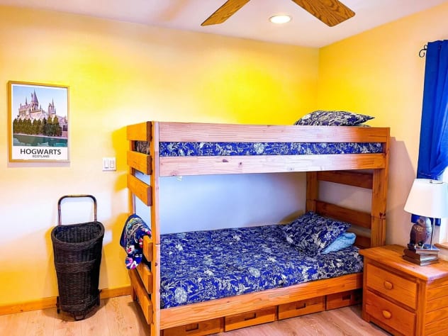 Bunk beds with Vera Bradley Harry Potter quilts Franklin, North Carolina  Rental - Gallery Image #26