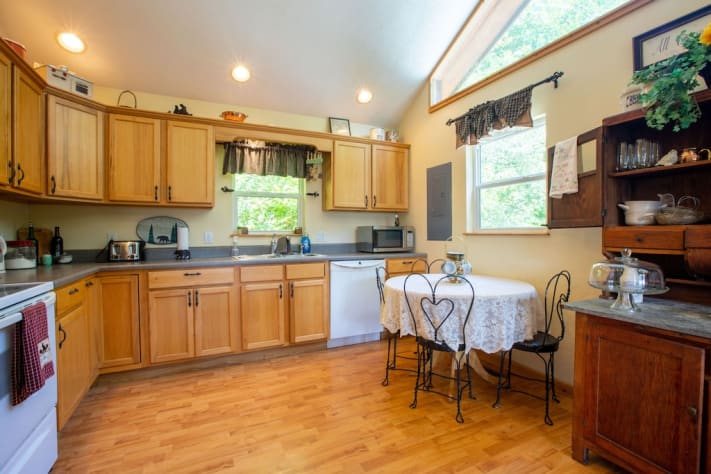 Eat in kitchen Franklin, North Carolina  Rental - Gallery Image #14