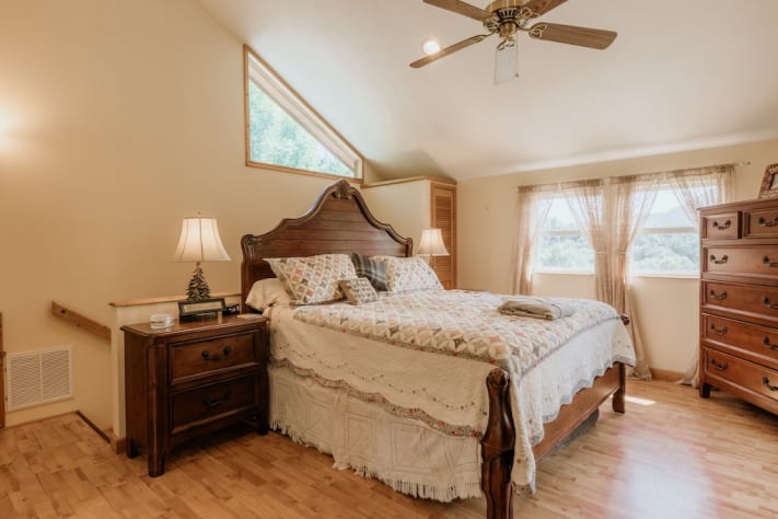 Master suite Franklin, North Carolina  Rental - Gallery Image #18