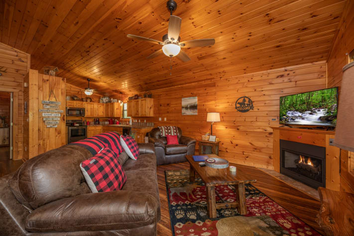Gatlinburg, Tennessee Lodge Rental - Gallery Image #3