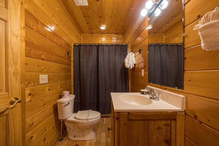 Gatlinburg, Tennessee Cabin Rental - Gallery Image #19