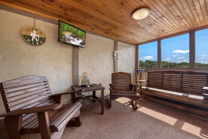 Pigeon Forge, Tennessee Chalet Rental - Gallery Image #3