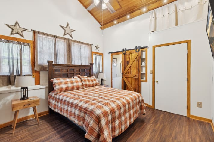 Pigeon Forge, Tennessee Cabin Rental - Gallery Image #14