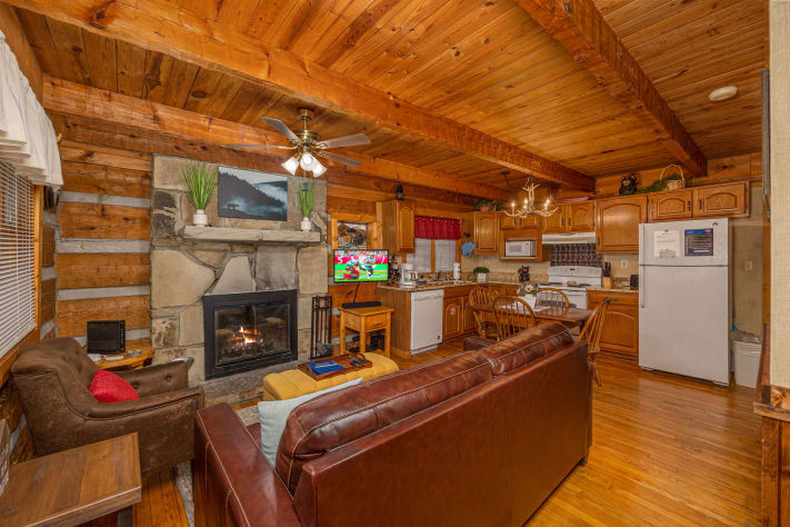 Pigeon Forge, Tennessee Cabin Rental - Gallery Image #4