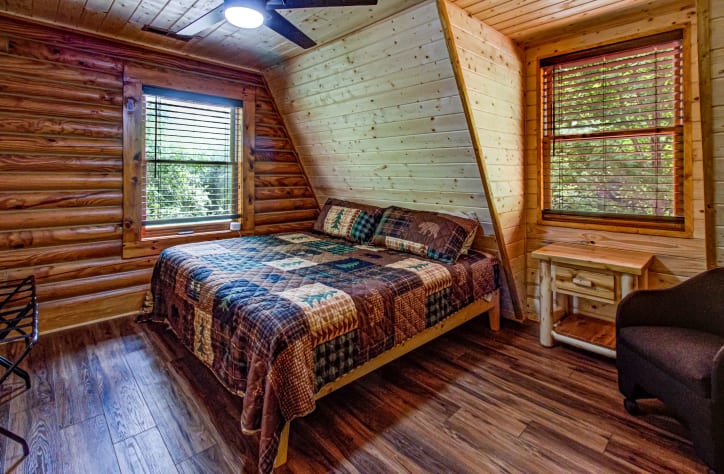 King bedroom 2 Sevierville, Tennessee Cabin Rental - Gallery Image #29