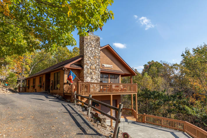 Pigeon Forge, Tennessee Cabin Rental - Gallery Image #1