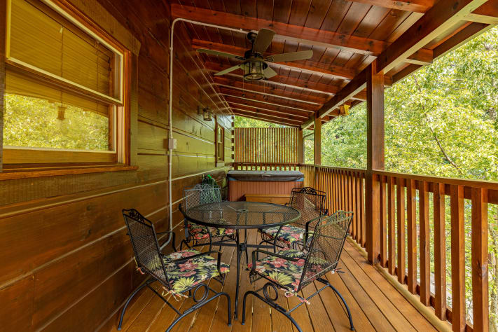 Pigeon Forge, Tennessee Cabin Rental - Gallery Image #9