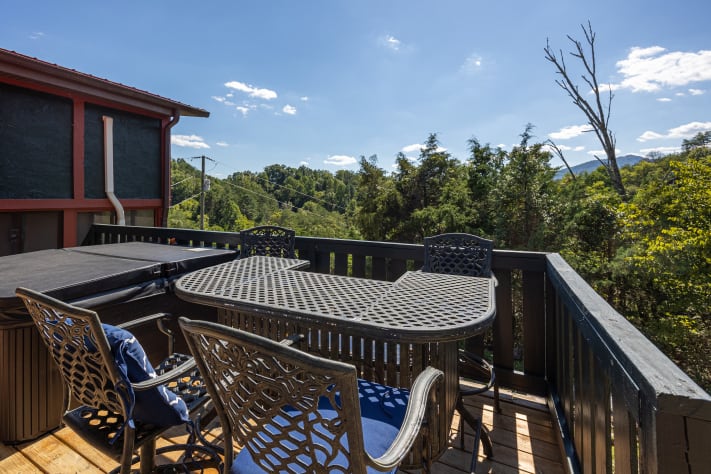 Pigeon Forge, Tennessee Chalet Rental - Gallery Image #8