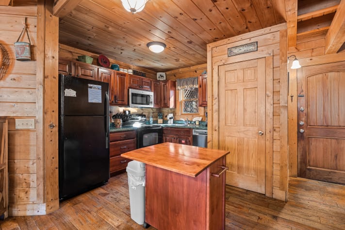 Pigeon Forge, Tennessee Cabin Rental - Gallery Image #11