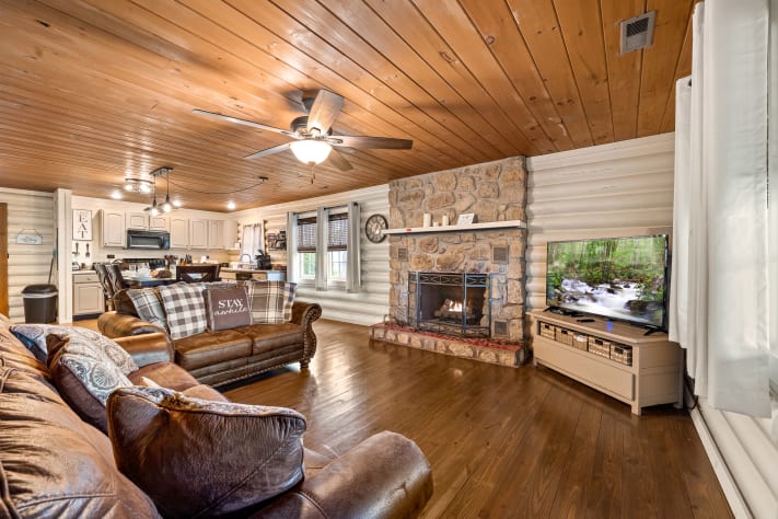 Pigeon Forge, Tennessee Cabin Rental - Gallery Image #6