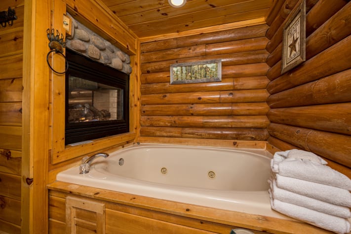 Gatlinburg, Tennessee Cabin Rental - Gallery Image #9