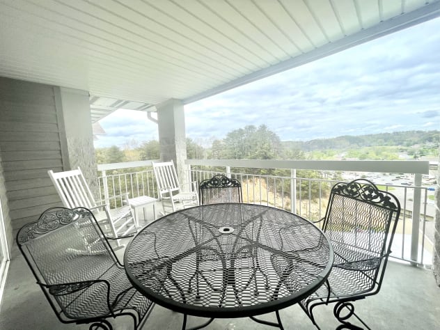 Photo #18 Pigeon Forge, Tennessee Cabin Rental - Gallery Image #18