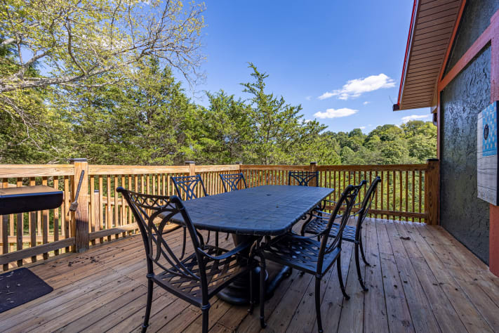 Pigeon Forge, Tennessee Chalet Rental - Gallery Image #9