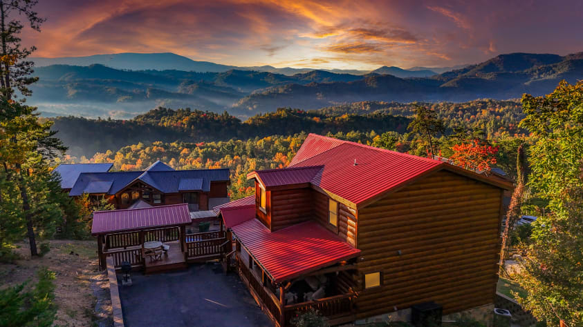 Bear Cub Lookout offers spectacular views Sevierville, Tennessee Cabin Rental - Gallery Image #2