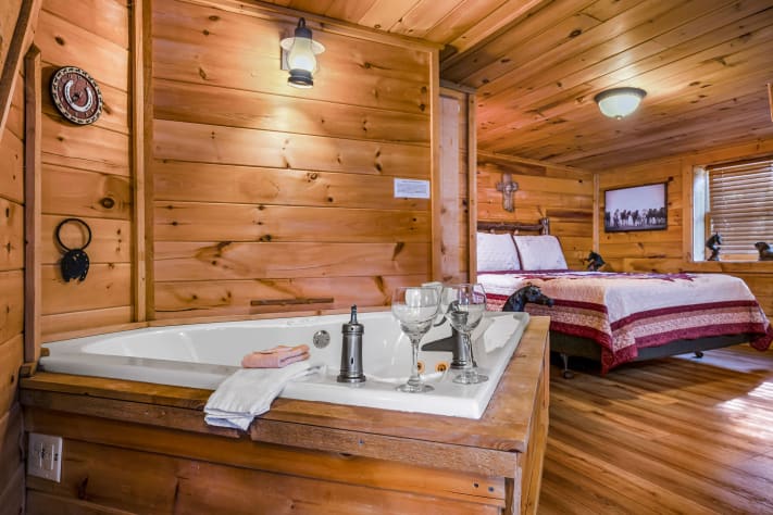 Pigeon Forge, Tennessee Cabin Rental - Gallery Image #6