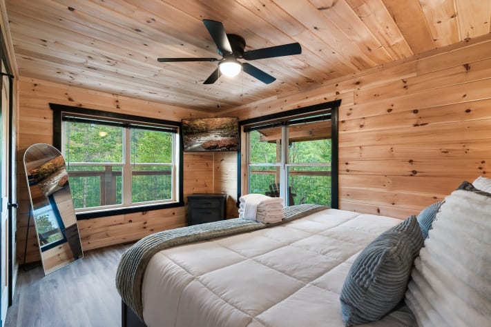 The second floor offers another spacious king suite with a private ensuite bath… Sevierville, Tennessee Cabin Rental - Gallery Image #20