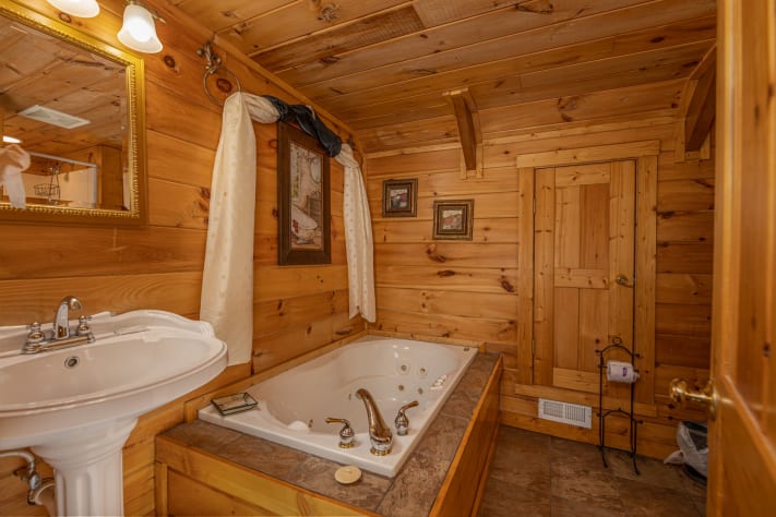 Pigeon Forge, Tennessee Cabin Rental - Gallery Image #17