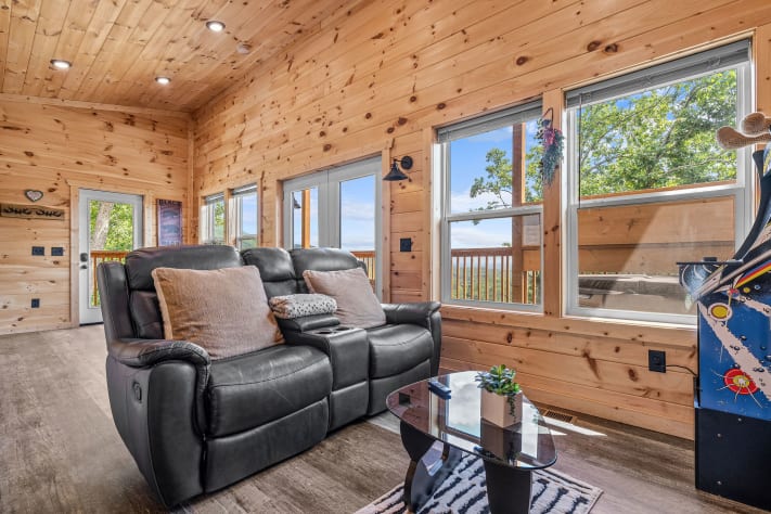 Pigeon Forge, Tennessee Cabin Rental - Gallery Image #9