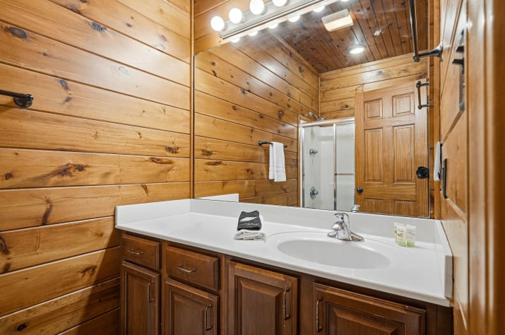 Gatlinburg, Tennessee Cabin Rental - Gallery Image #13