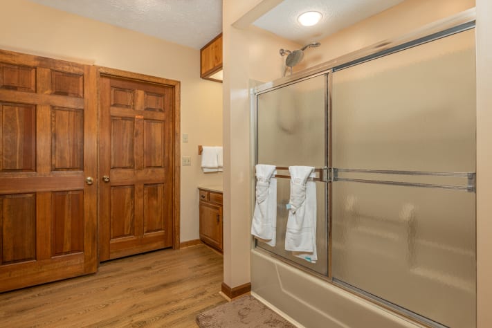 Gatlinburg, Tennessee Cabin Rental - Gallery Image #18