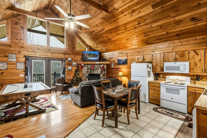 Gatlinburg, Tennessee Cabin Rental - Gallery Image #5