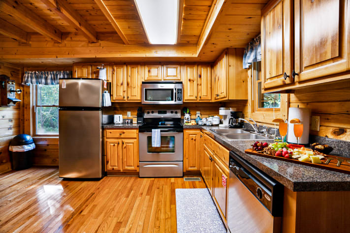 Photo #19 Pigeon Forge, Tennessee Cabin Rental - Gallery Image #19