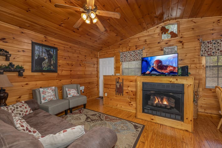 Pigeon Forge, Tennessee Cabin Rental - Gallery Image #1