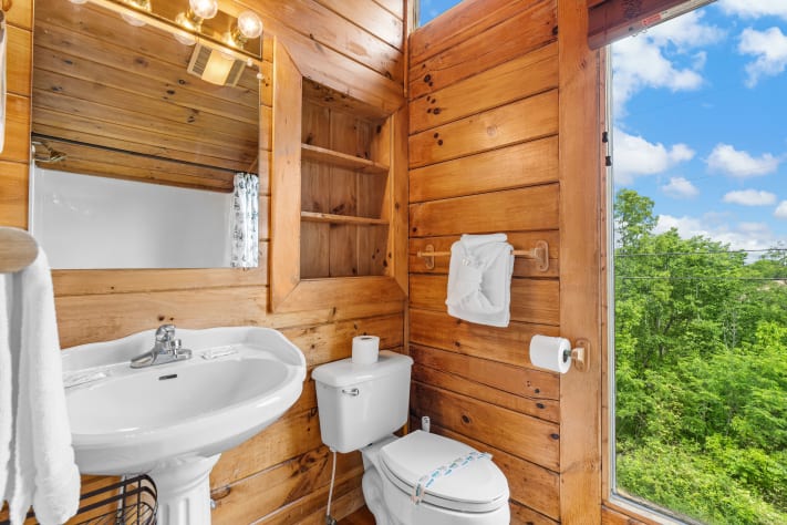 Pigeon Forge, Tennessee Cabin Rental - Gallery Image #24