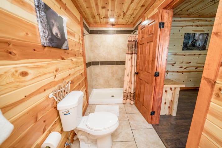 Connected to bedroom 2 Pigeon Forge, Tennessee Cabin Rental - Gallery Image #23