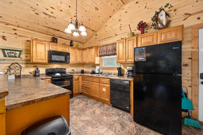 Pigeon Forge, Tennessee Cabin Rental - Gallery Image #6