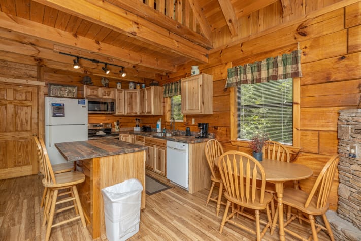 Gatlinburg, Tennessee Cabin Rental - Gallery Image #3
