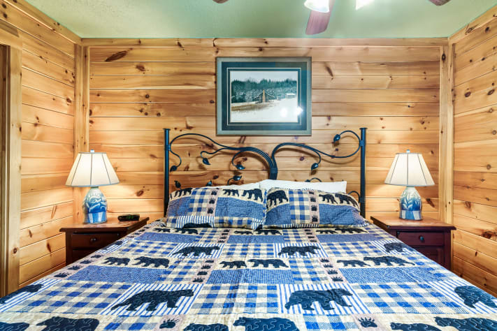 Gatlinburg, Tennessee Cabin Rental - Gallery Image #35
