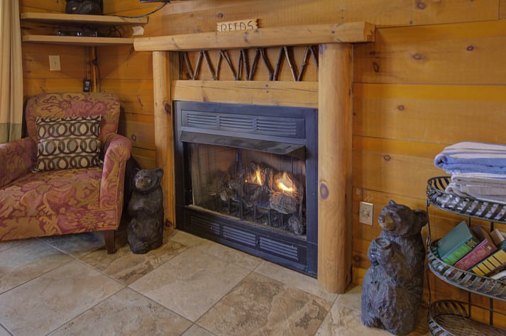 gas fireplace Gatlinburg, Tennessee Cabin Rental - Gallery Image #11