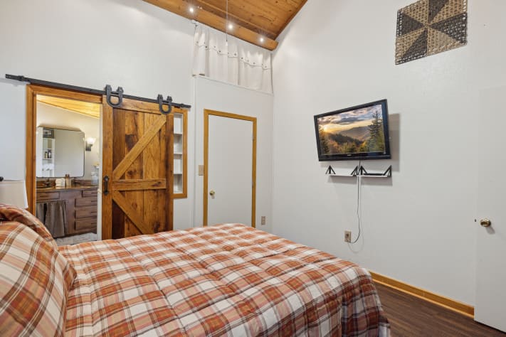 Pigeon Forge, Tennessee Cabin Rental - Gallery Image #16
