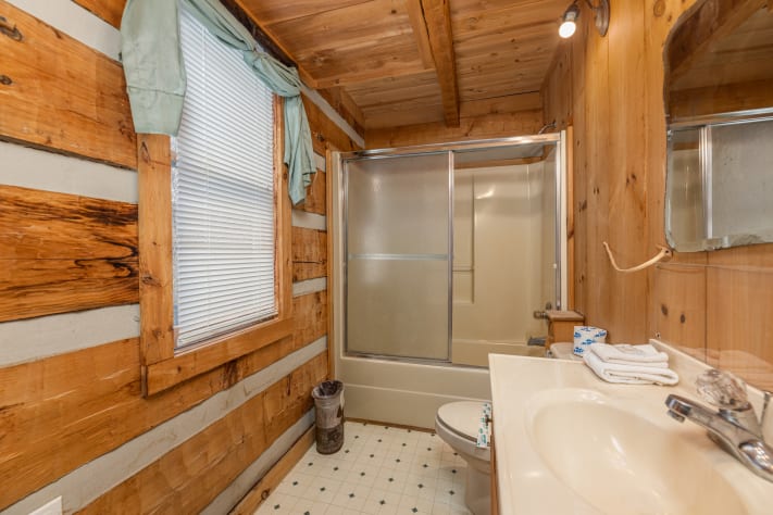 Pigeon Forge, Tennessee Cabin Rental - Gallery Image #16