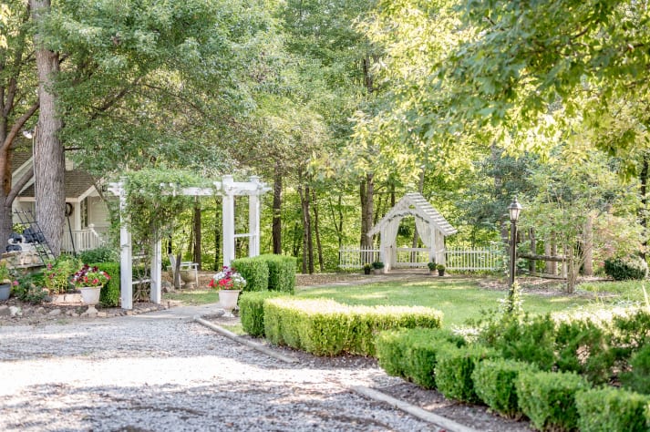 Backyard of the house. This property can be used for weddings with a fee. Pigeon Forge, Tennessee Cabin Rental - Gallery Image #12