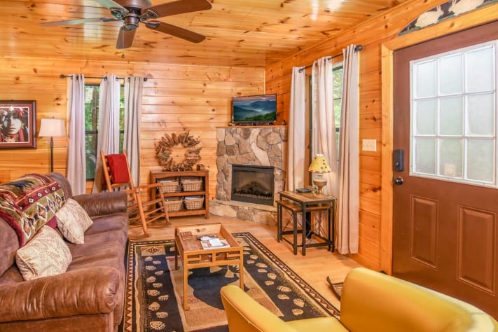 Permanent Vacation - Living Area - Smoky Mountain Honeymoon Cabin Sevierville, Tennessee Cabin Rental - Gallery Image #10