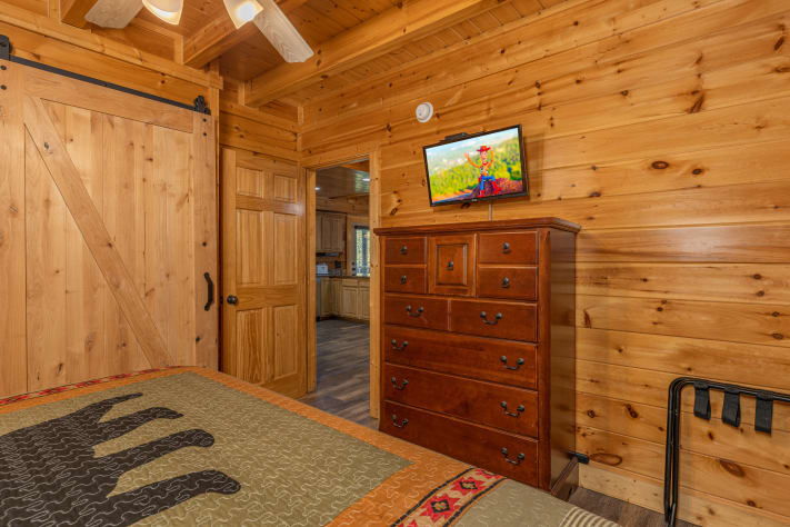 Pigeon Forge, Tennessee Cabin Rental - Gallery Image #13