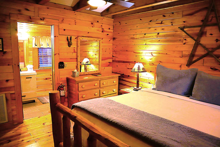Loft Bedroom Sevierville, Tennessee Cabin Rental - Gallery Image #31