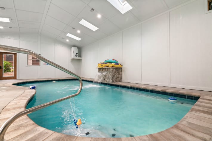 pool Sevierville, Tennessee Cabin Rental - Gallery Image #12